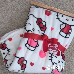 Hello Kitty Oversized Plush Valentine's Day Throw Blanket, All-over Heart Design